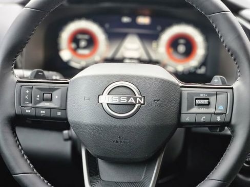 New 2026 Nissan Pathfinder Platinum image 15