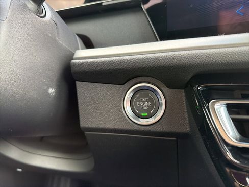 New 2026 Chevrolet Traverse LT image 35