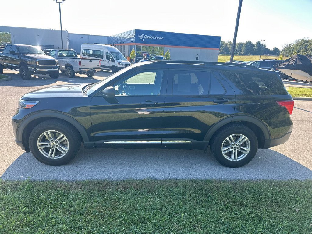Used 2020 Ford Explorer XLT w/ Comfort Package AWD/4WD image 6