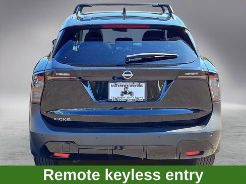 Used 2025 Nissan Kicks SV w/ SV Premium Package image 6