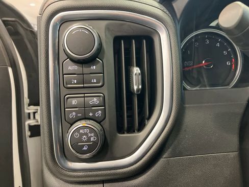 Used 2019 Chevrolet Silverado 1500 High Country image 15