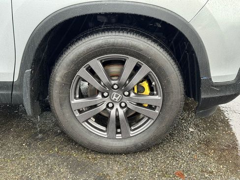 Used 2018 Honda Ridgeline Sport image 9