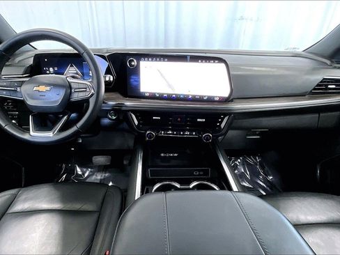 Used 2025 Chevrolet Tahoe LT image 15