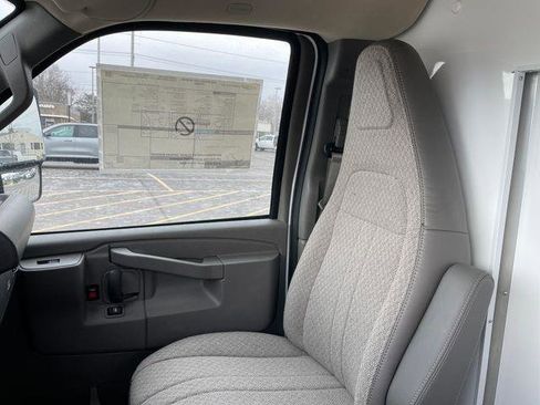 New 2025 Chevrolet Express 3500 w/ Power Convenience Package image 20