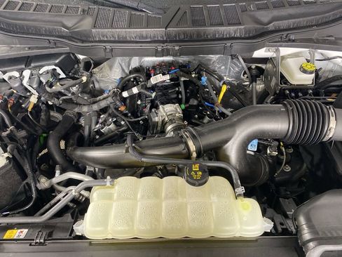 Used 2025 Ford F150 XLT w/ Equipment Group 302A MID image 27