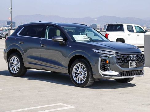 New 2026 Audi Q3 quattro 2.0T image 3