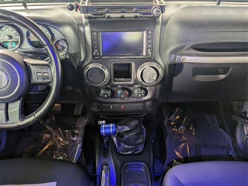 Used 2017 Jeep Wrangler Unlimited Sport w/ Connectivity Group image 21