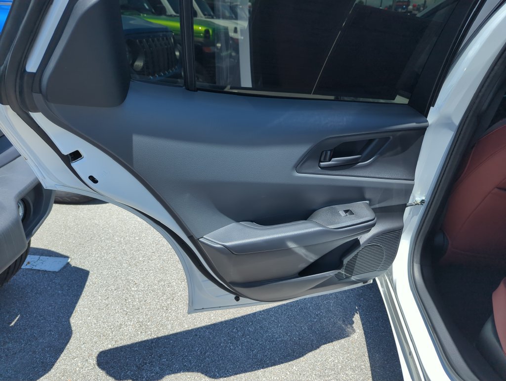 Used 2025 Toyota Prius LE FWD image 25