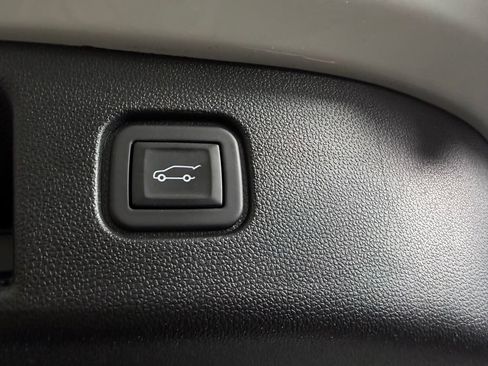 Used 2024 Chevrolet Blazer EV LT AWD/4WD image 29