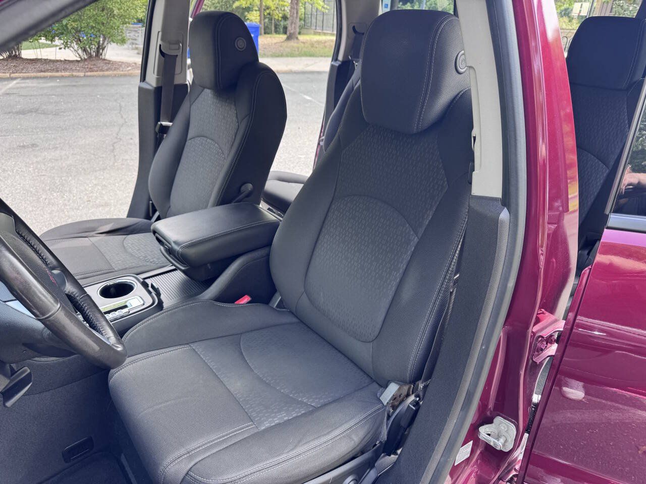 Used 2015 GMC Acadia SLE AWD/4WD image 22
