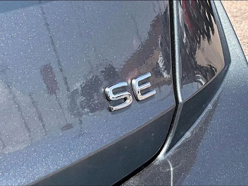 Used 2025 Volkswagen Jetta SE FWD image 10