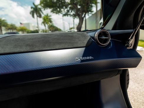 Used 2019 McLaren Senna RWD image 20