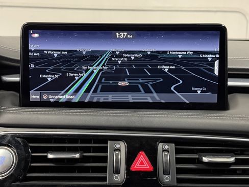 Used 2022 Genesis G70 3.3T image 32