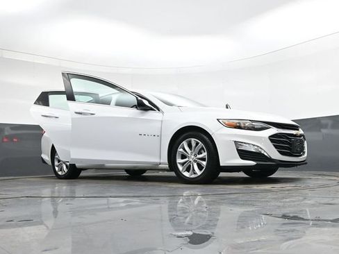 Used 2023 Chevrolet Malibu LT image 43