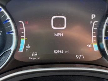 Used 2024 Chrysler Pacifica Touring-L FWD image 10