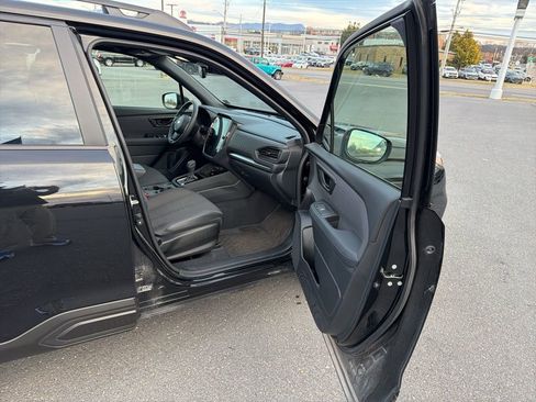 Certified 2025 Subaru Forester Premium w/ Convenience Package #2 image 25