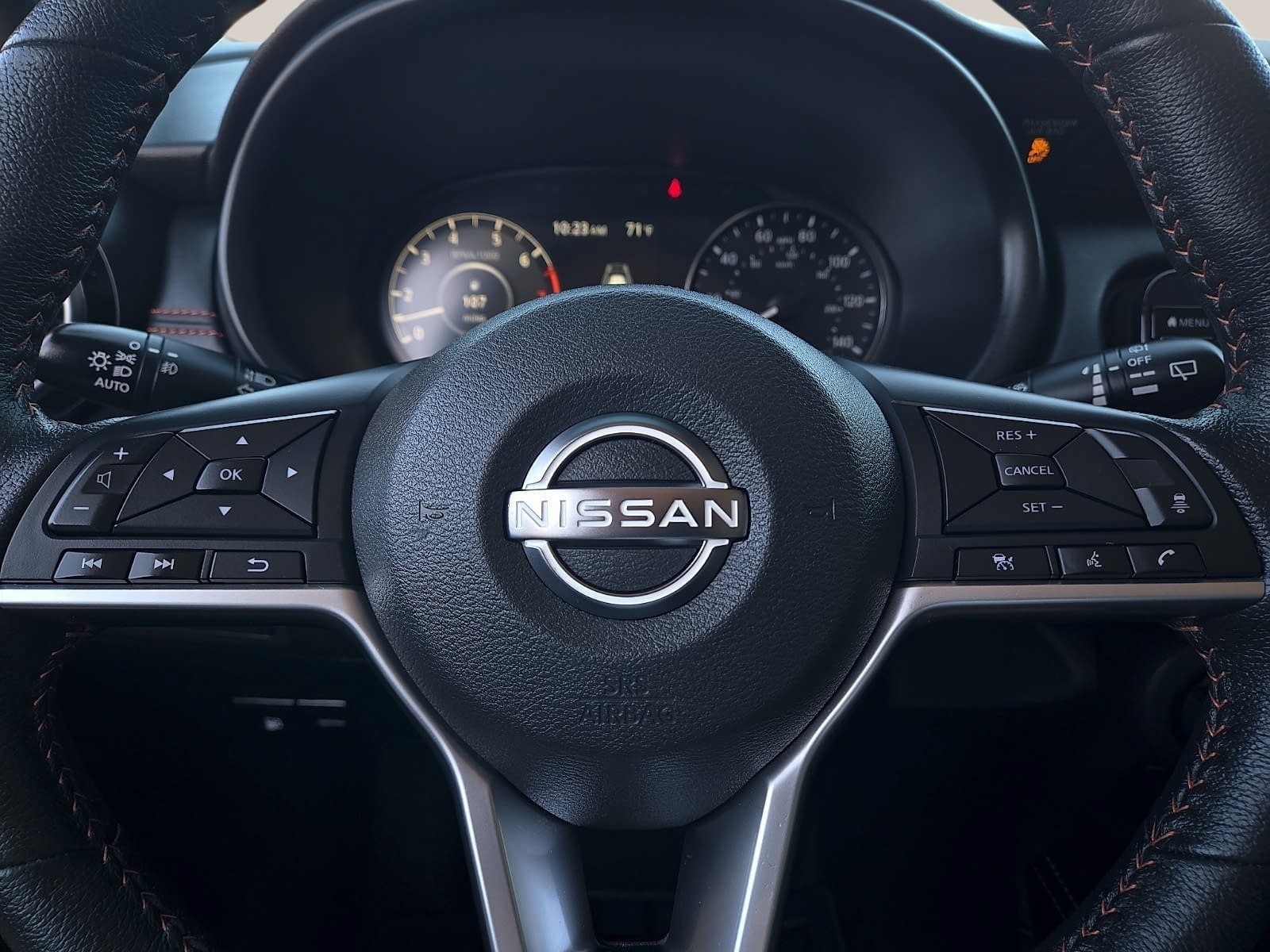 Used 2023 Nissan Kicks SR w/ SR Premium Package FWD image 20