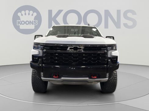 Used 2024 Chevrolet Silverado 1500 ZR2 w/ Technology Package AWD/4WD image 11
