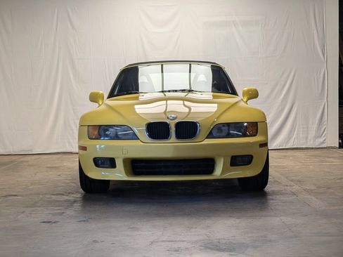 Used 1998 BMW Z3 2.8 RWD image 2