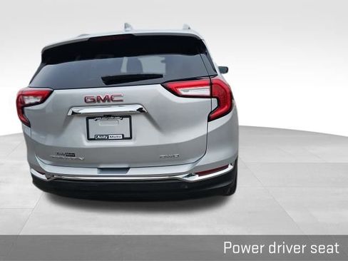 Used 2022 GMC Terrain SLT image 20