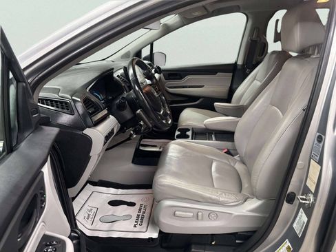 Used 2019 Honda Odyssey EX-L image 16