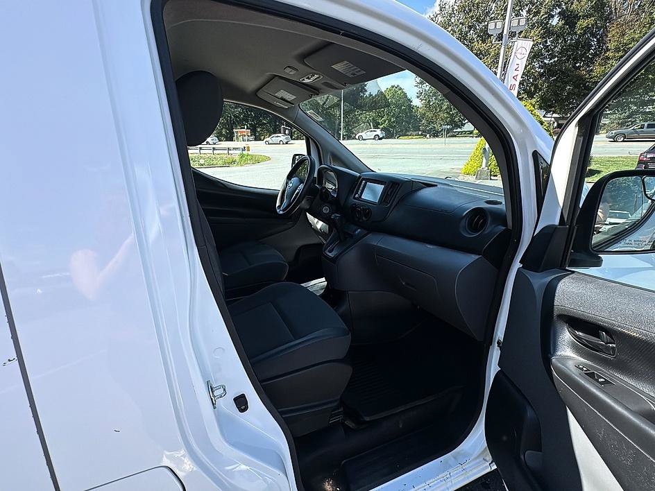 Used 2021 Nissan NV200 S FWD image 32