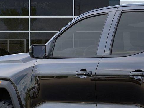 New 2026 GMC Canyon Elevation w/ LPO, Black Badging Package RWD image 12