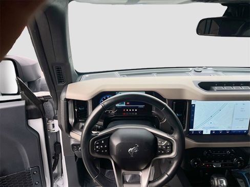 Used 2024 Ford Bronco Wildtrak image 23