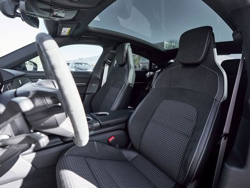 Used 2025 Porsche Taycan 4S w/ Premium Package image 42