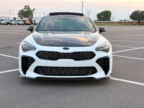 Used 2019 Kia Stinger GT2 RWD image 2
