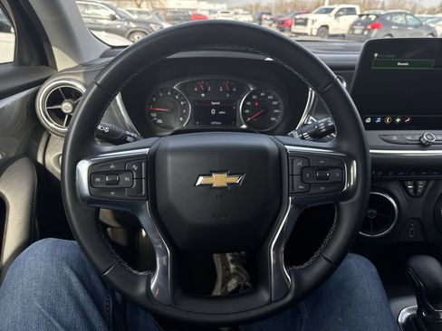 Certified 2023 Chevrolet Blazer LT w/ LPO, Black Grille Bar Package image 18