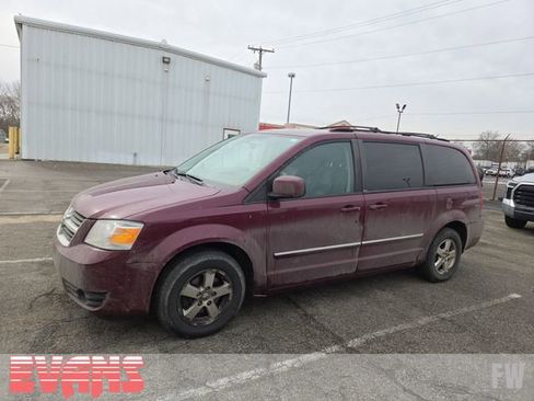 Used 2009 Dodge Grand Caravan SXT image 4