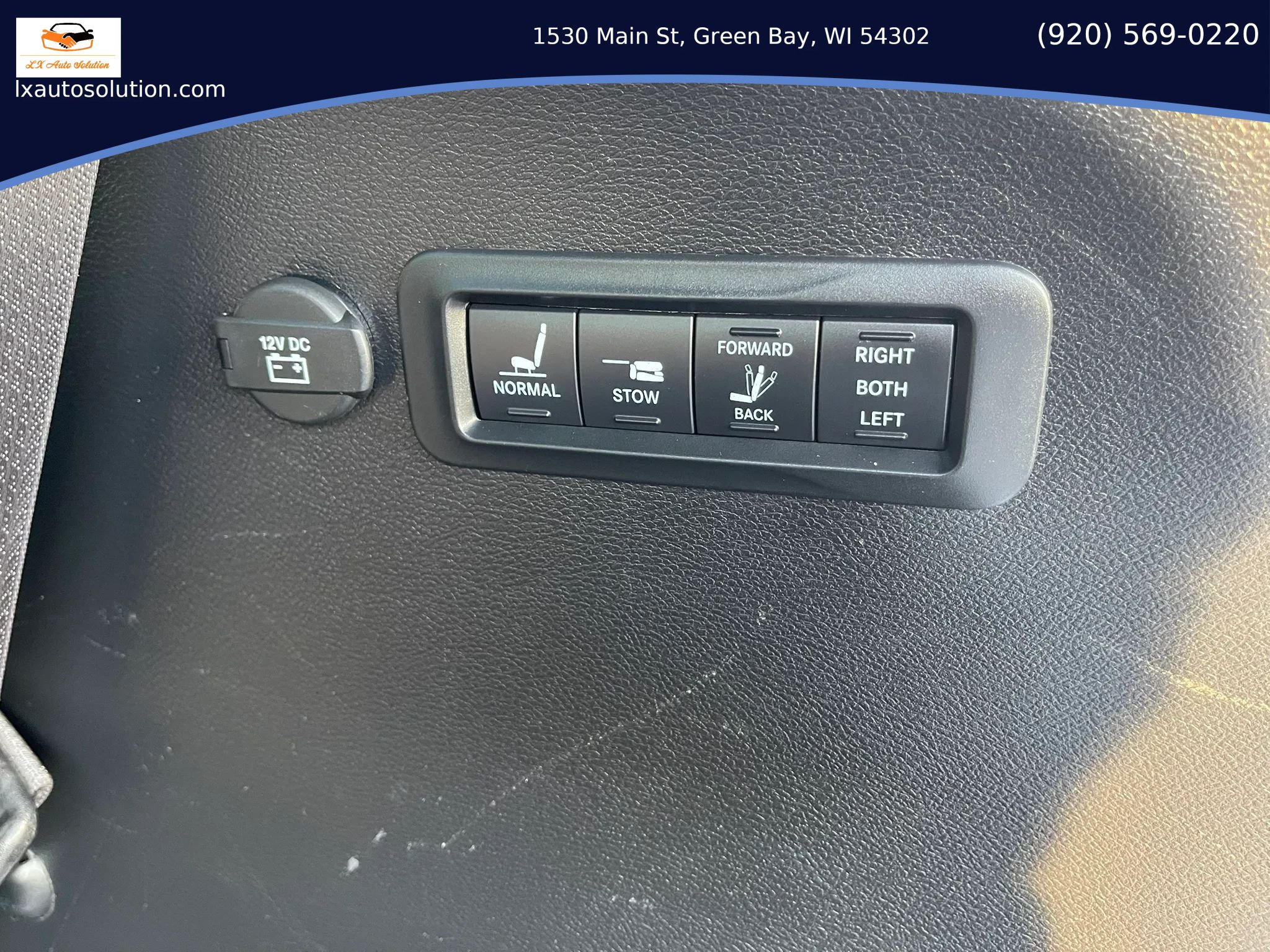 Used 2019 Chrysler Pacifica Limited FWD image 12
