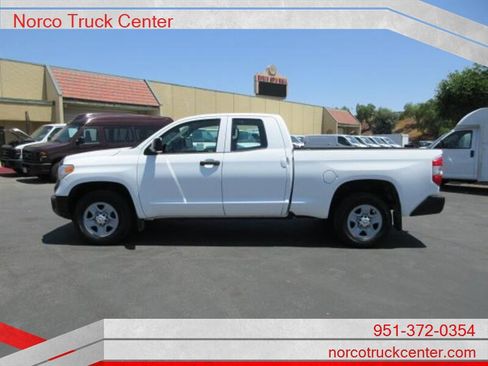 Used 2016 Toyota Tundra SR w/ Tow Package RWD image 5