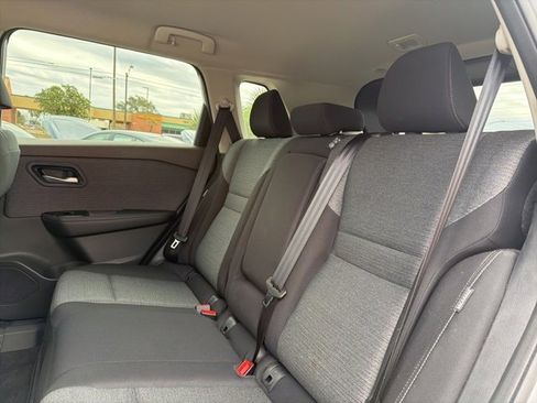 Certified 2021 Nissan Rogue SV image 13