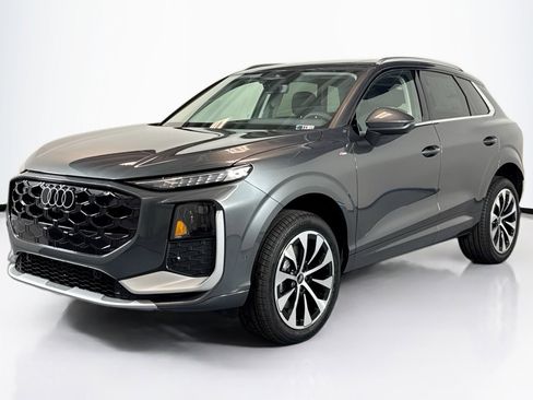 New 2026 Audi Q3 quattro 2.0T image 1