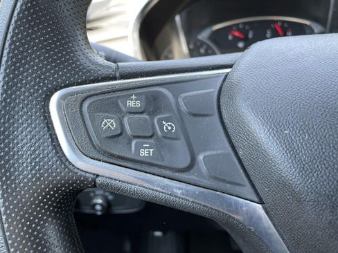 Used 2019 Chevrolet Equinox LT FWD image 21