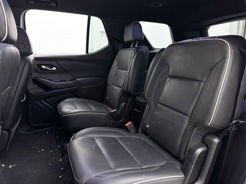 Used 2023 Chevrolet Traverse Premier AWD/4WD image 28