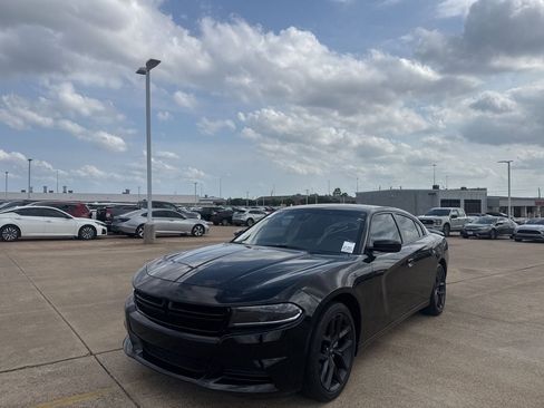 Used 2023 Dodge Charger SXT w/ Blacktop Package image 7