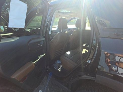 Used 2024 Ford Bronco Sport Badlands w/ Premium Package image 27