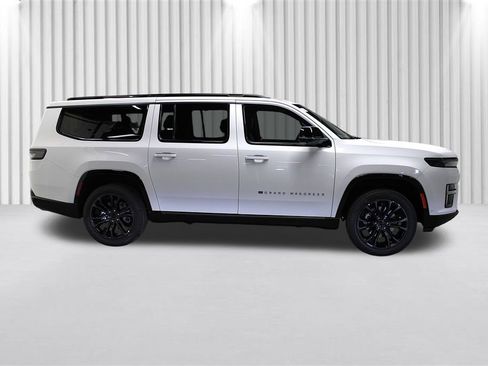 New 2026 Jeep Grand Wagoneer L Summit AWD/4WD image 2