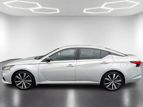 Used 2020 Nissan Altima 2.5 SR FWD image 9