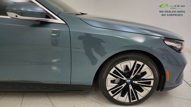 Used 2026 BMW i5 xDrive40 AWD/4WD image 37
