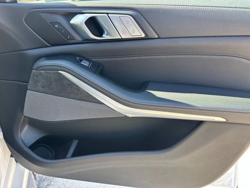 Used 2019 BMW X7 xDrive40i w/ Premium Package image 3