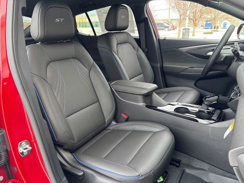 New 2026 Buick Envista Sport Touring w/ Convenience I Package FWD image 37