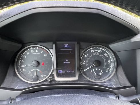 Used 2019 Toyota Tacoma TRD Sport RWD image 23