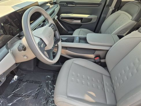 New 2026 Kia EV9 Wind AWD/4WD image 10