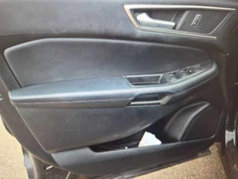 Used 2022 Ford Edge SEL w/ Convenience Package image 13