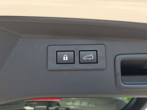 Certified 2026 Subaru Outback Touring XT AWD/4WD image 16