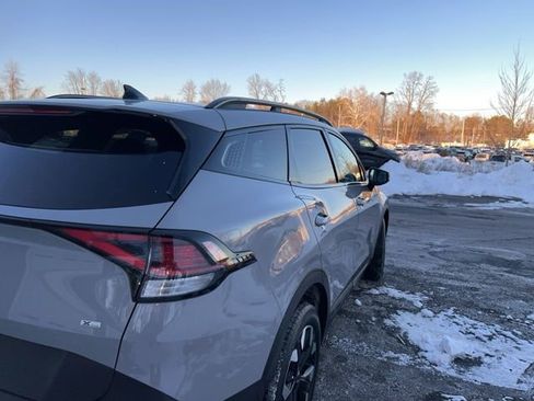Used 2023 Kia Sportage X-Line w/ X-Line Premium Package image 4